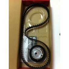 Комплект ГРМ (8V с 2010) (ремень+ролик) Gates K015662XS аналог Renault 130C17480R (к-т)